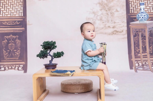 七台河四个月宝宝可以坐着吗 七台河四个月宝宝可以坐着吗